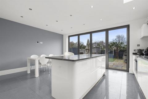 4 bedroom house to rent, Park Street Lane, Park Street AL2