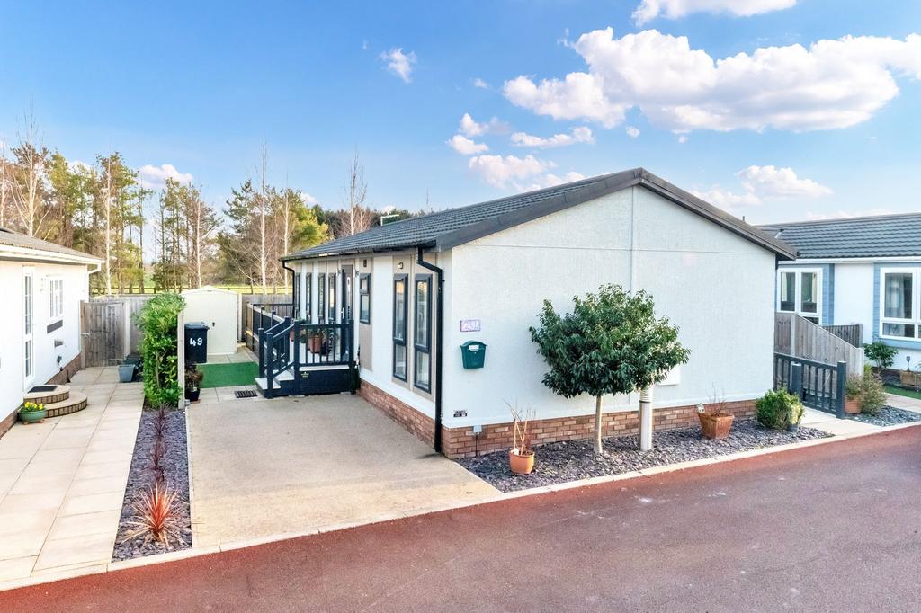 2 bedroom park home for sale