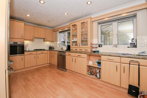 4 bedroom detached house for sale, Ford Close, Yaxley, PETERBOROUGH
