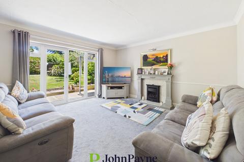 3 bedroom detached house for sale, Station Avenue, Tile Hill Village, Coventry, CV4