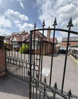 2 bedroom bungalow for sale, Regent Street, Kimberley, Nottingham, Nottinghamshire, NG16 2LW