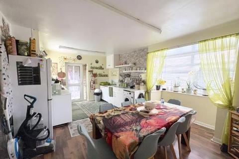 2 bedroom bungalow for sale, Regent Street, Kimberley, Nottingham, Nottinghamshire, NG16 2LW