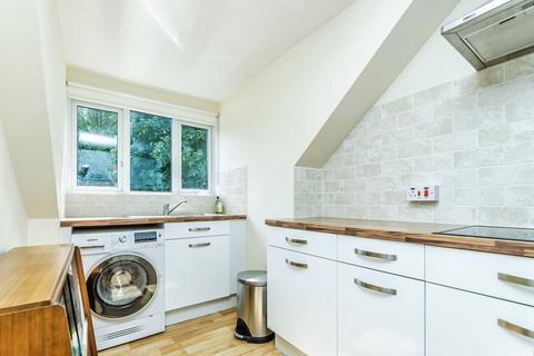 2 bedroom flat for sale, Caterham Lodge, 2 Stafford Road, Caterham, Surrey, CR3