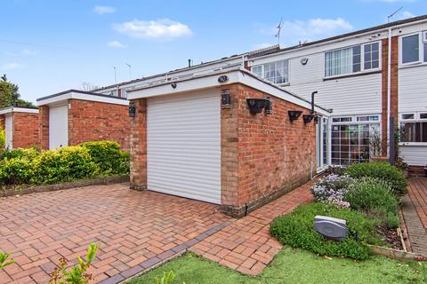 Terraced house - Gaza Close, Coventry, CV4