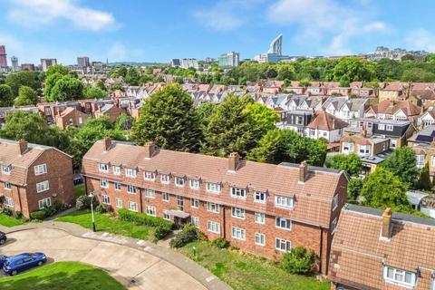 Walpole Close, London, London, W13 9QG