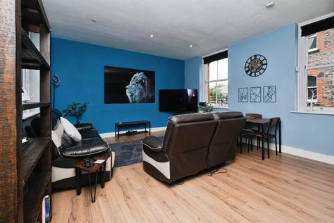 3 bedroom flat for sale, New Hall, Liverpool, Merseyside, L10