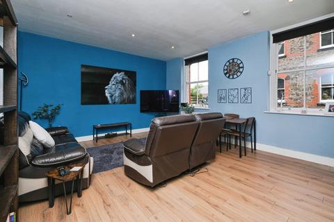 3 bedroom flat for sale, New Hall, Liverpool, Merseyside, L10