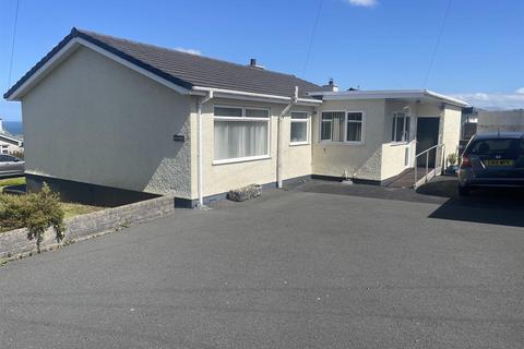 undefined, Lon Aber, Benllech, Tyn-Y-Gongl