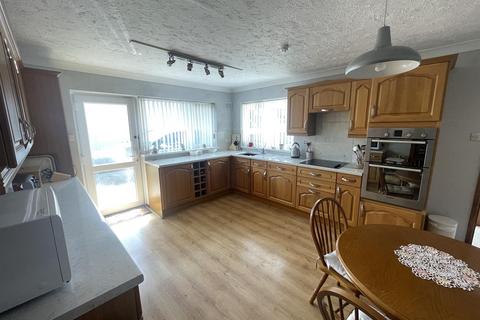 undefined, Lon Aber, Benllech, Tyn-Y-Gongl
