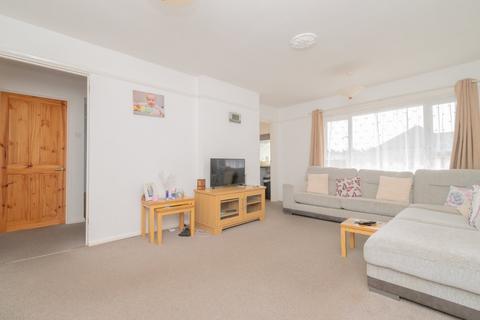 2 bedroom bungalow for sale, Violet Avenue, Ramsgate, Kent, CT12