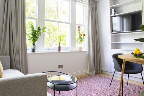 Studio to rent, Coleherne Road, London, SW10