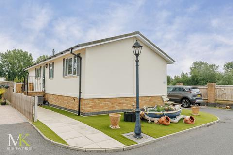 2 bedroom park home for sale, Beaulieu Avenue, Christchurch BH23