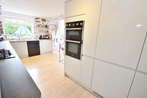 3 bedroom detached house for sale, Hill Rise Drive, Market Weighton, York
