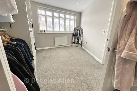 2 bedroom end of terrace house for sale, Arrowsmith Path, Chigwell IG7