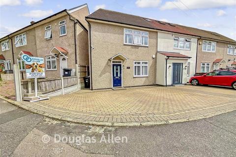 Arrowsmith Path, Chigwell IG7