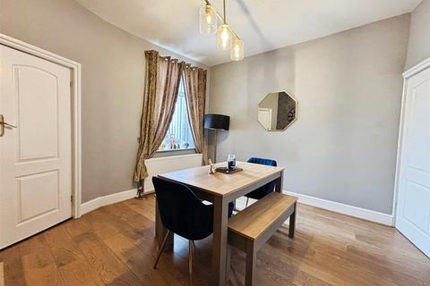 3 bedroom semi-detached house for sale, Poplar Grove, Bradford BD7