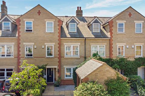 4 bedroom terraced house for sale, St. Barnabas Court, Cambridge, Cambridgeshire