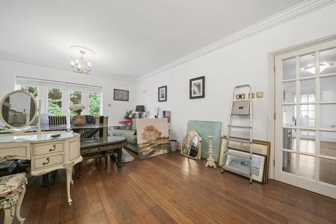 7 bedroom house to rent, Saint Davids Drive, Egham TW20