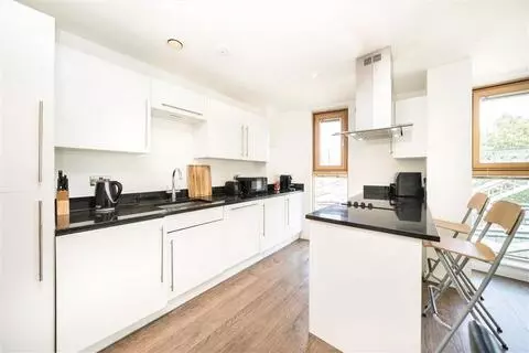 2 bedroom flat for sale - View 3