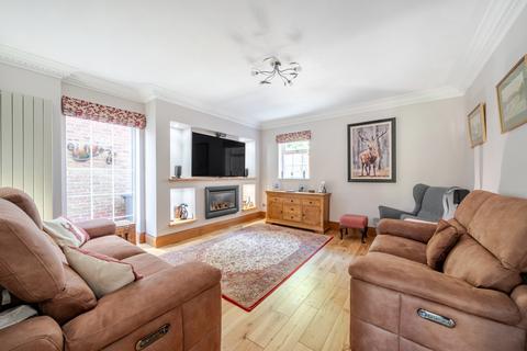 5 bedroom detached house for sale, HOOK HEATH