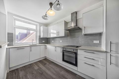 2 bedroom flat for sale, Nether Street, London N3