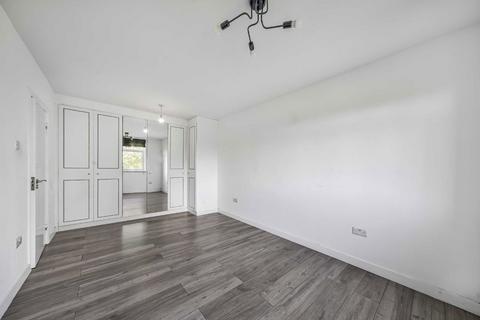 2 bedroom flat for sale, Nether Street, London N3