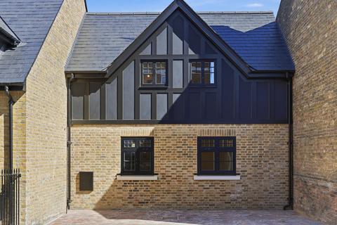 2 bedroom terraced house for sale, Hall Street, Chelmsford, CM2