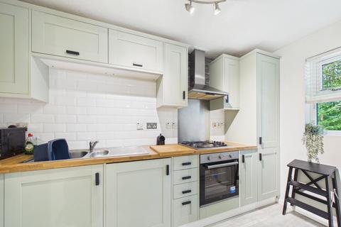 1 bedroom flat for sale, Horndean Road, Bracknell, Berkshire, RG12