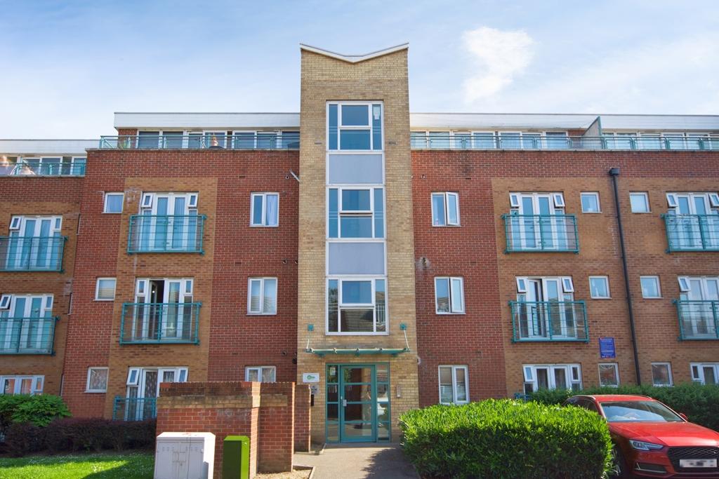2 bedroom flat for sale