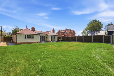 3 bedroom bungalow for sale, The Nest, Mersea Road, Abberton, Colchester, CO5