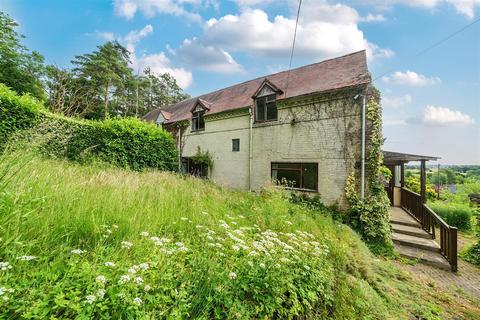 2 bedroom cottage for sale, Clows Top, Kidderminster