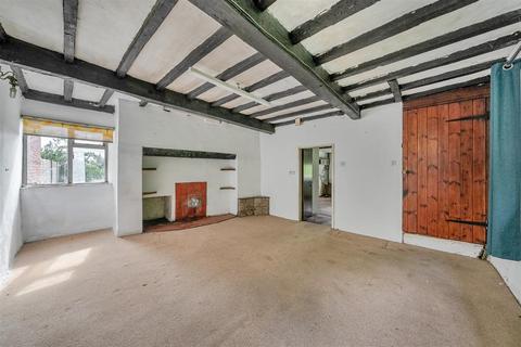 2 bedroom cottage for sale, Clows Top, Kidderminster