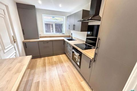 3 bedroom terraced house for sale, Tenth Avenue, Newcastle upon Tyne, Tyne and Wear, NE6 5XU