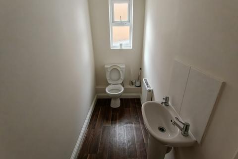 6 bedroom detached house to rent, 16 Maskell Drive, Brickhill, MK41 0GP