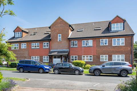 Woodfield Close, Ashtead, KT21