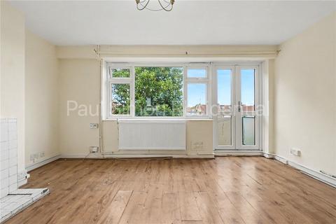 2 bedroom maisonette for sale, Legatte Court, Warwick Gardens, London, N4