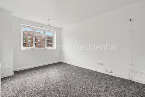 2 bedroom maisonette for sale, Legatte Court, Warwick Gardens, London, N4