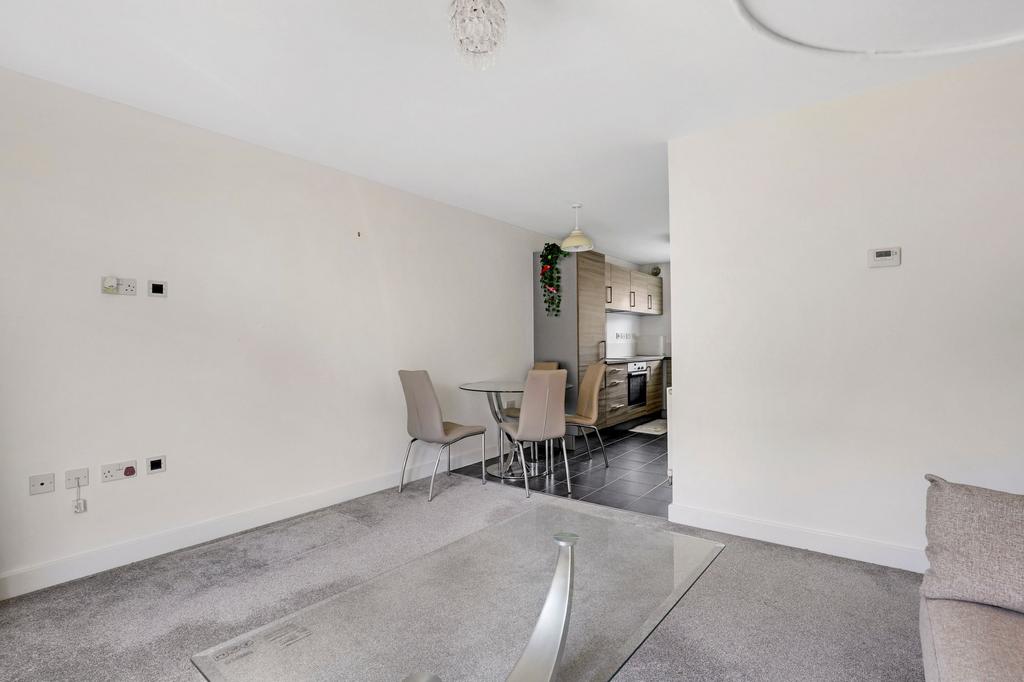 House in Nottingham, Nottinghamshire - View 5