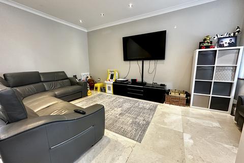 4 bedroom terraced house for sale, Ilford IG2