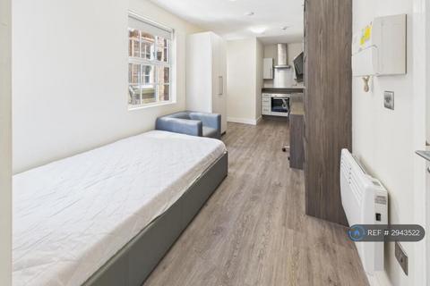 Studio to rent, Wardwick, Derby, DE1