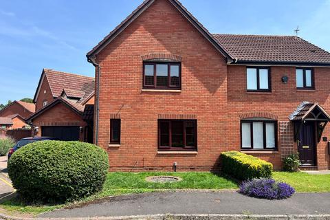 Berkeley Close, Hucclecote, GL3