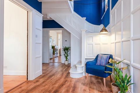 5 bedroom detached house for sale, South View, Bromley, BR1