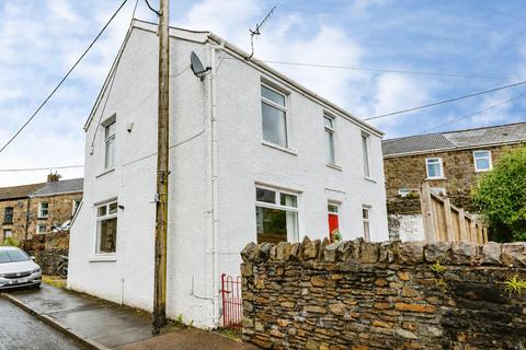 2 bedroom detached house for sale, Dinam Street, Bridgend CF32