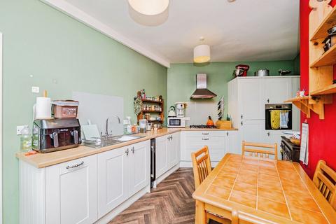 2 bedroom detached house for sale, Dinam Street, Bridgend CF32