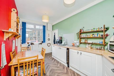 2 bedroom detached house for sale, Dinam Street, Bridgend CF32