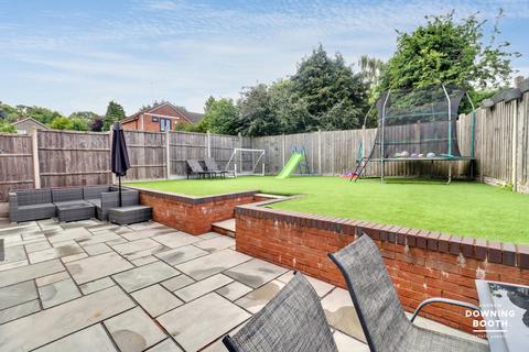 4 bedroom detached house for sale, Elmstead Close, Walsall, WS5 3BT