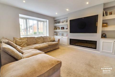 4 bedroom detached house for sale, Elmstead Close, Walsall, WS5 3BT