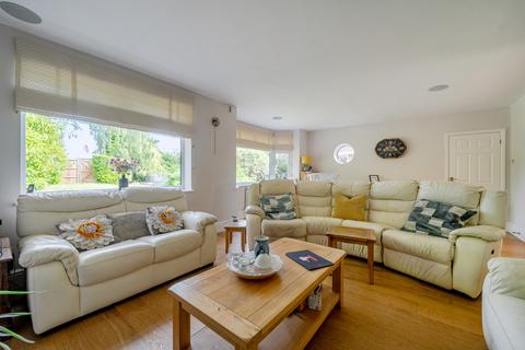 5 bedroom house for sale, Upper Road, Uxbridge, UB9