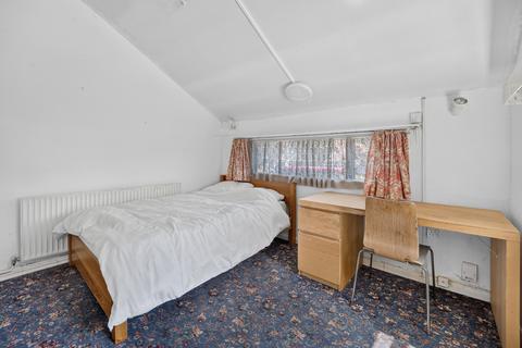 4 bedroom detached house for sale, Brighton Road Purley CR8