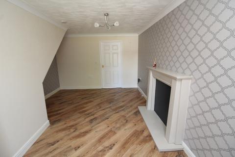 3 bedroom semi-detached house to rent, 11 Bowmont Way Kingswood, HU7 3HL